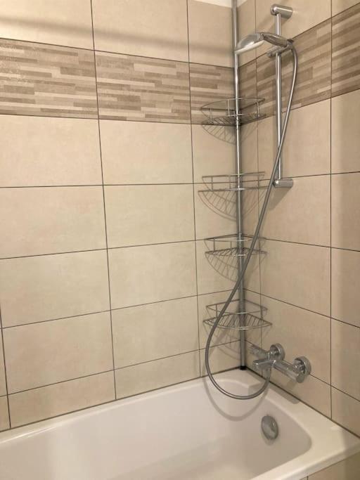 Appartement 87 M2 - 3 Chambres - 6 Personnes - Proche Paris - Parking Gratuit Asnières Exterior foto
